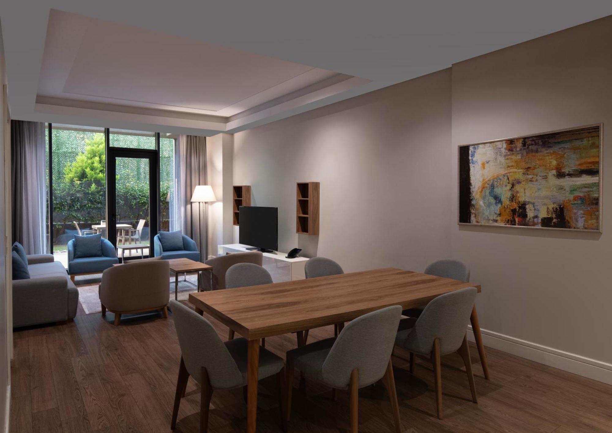 Movenpick Living Istanbul West Hotel Bagian luar foto