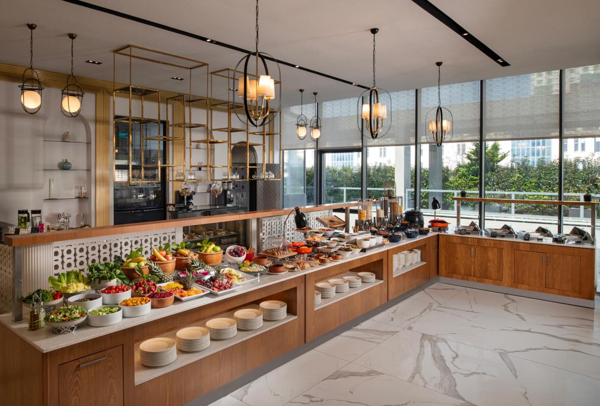 Movenpick Living Istanbul West Hotel Bagian luar foto