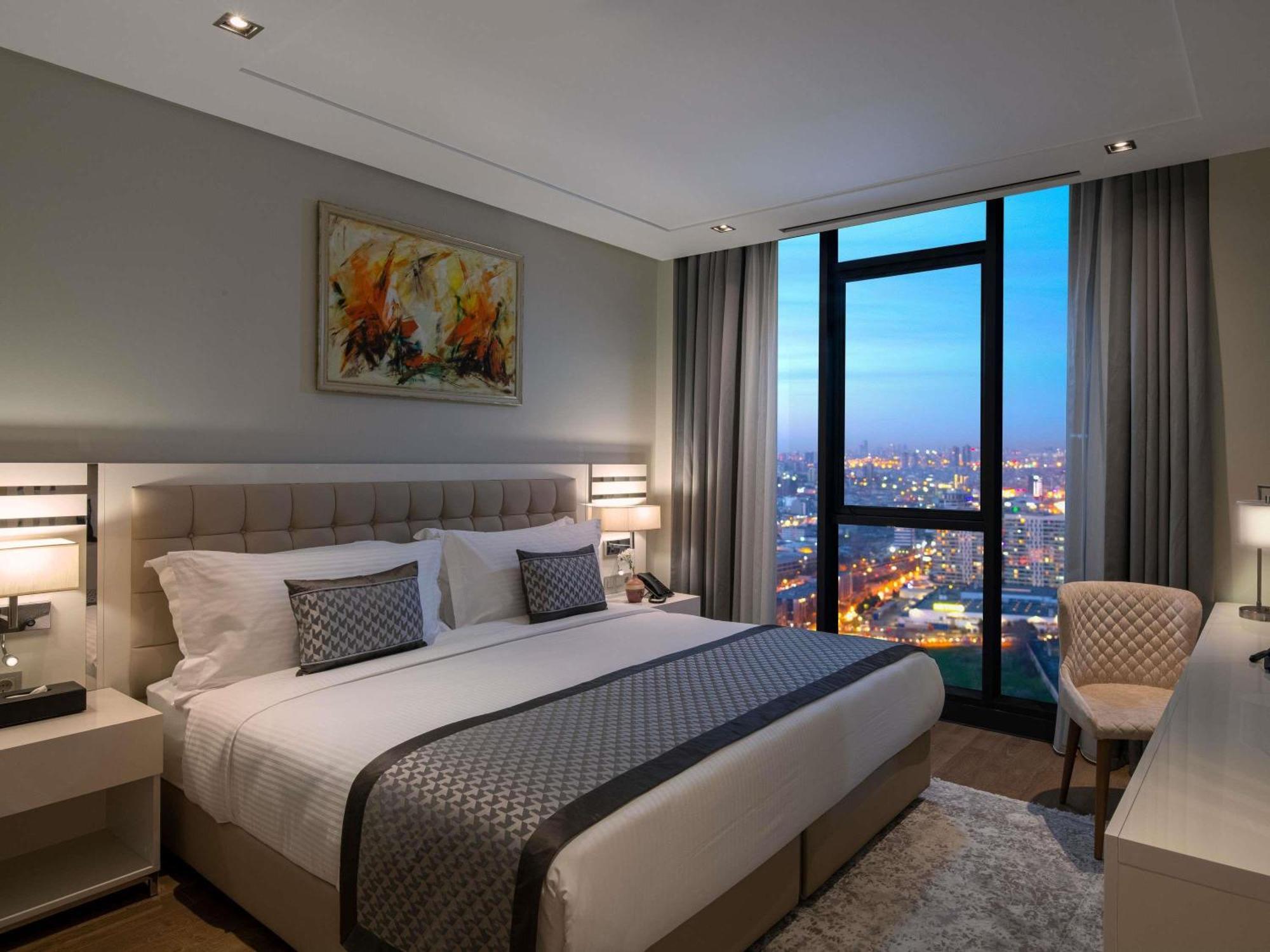 Movenpick Living Istanbul West Hotel Bagian luar foto