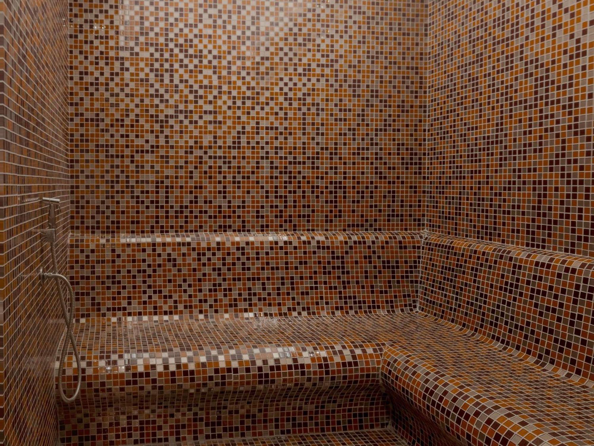 Movenpick Living Istanbul West Hotel Bagian luar foto